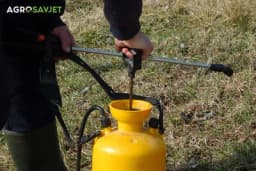 Koraci za učinkovito pranje prskalica za prskanje biljaka