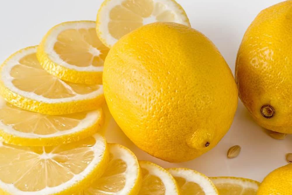 Četiri trika sa limunom koje možete koristiti svaki dan
