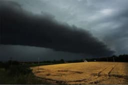Upozorenje za poljoprivrednike: Stiglo nevrijeme u pojedine dijelove BiH