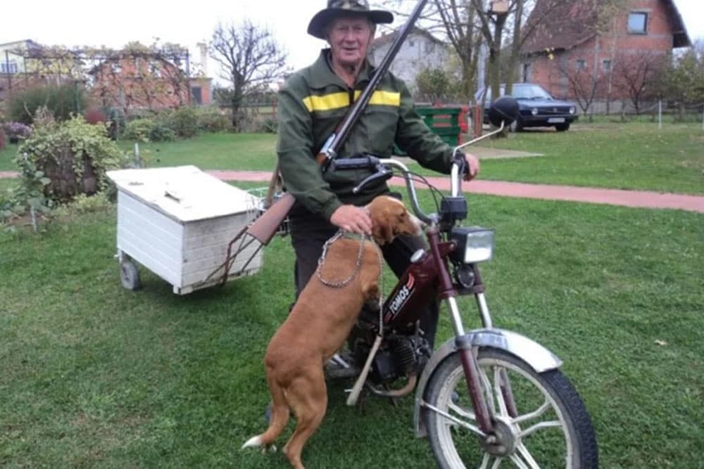 Neobičan izum Srpčanina za prevoz keruše do lovišta