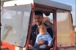 Košarkaš Partizana traktorom protiv korone