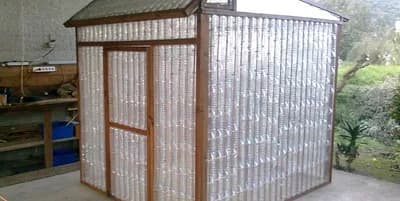 Napravite plastenik od plastičnih flaša