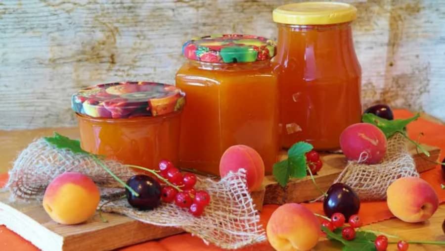 Idealan recept za zaposlene domaćice: Džem iz pleha sa 2 kašike šećera