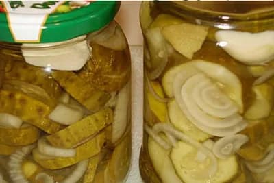 Salata od kastavaca sa lukom