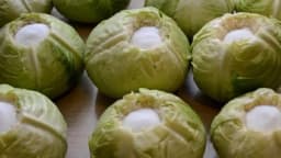 UKISELITE KUPUS NA NAJLAKŠI NAČIN, BEZ PRETAKANJA - Dodajte mu jedan sastojak i neće se pokvariti - ovaj trik domaćice kriju