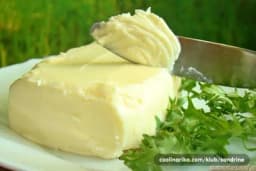 Domaći maslac od slatkog i kiselog vrhnja /RECEPT/