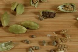 KARDAMON - Uzgajajte jedan od najskupljih začina u svom domaćinstvu