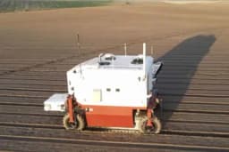 Američki robot uništava 100.000 biljaka korova na sat /VIDEO/