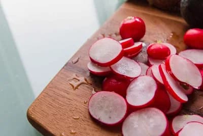 Od luka i rotkvice napravite obloge protiv bolova