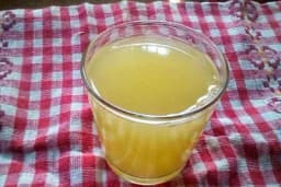 Napravite sami ukusan i brz vitaminski sok od đumbira bez šećera