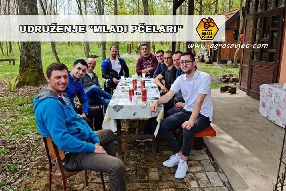 Udruženje "Mladi pčelari" organizovalo druženje sa svojim članovima!