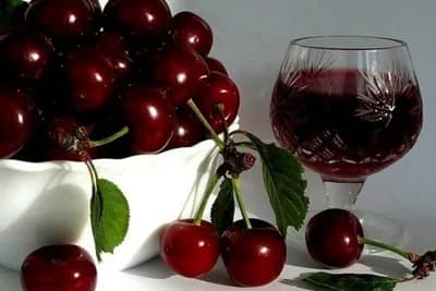 Domaći liker od trešanja - Varijanta bez šećera će vas oduševiti!