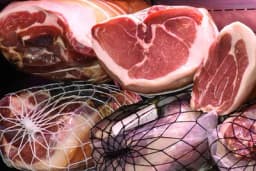 Na farmi meso jeftino, a u prodavnicama preskupo