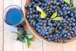 DOMAĆI SOK OD BOROVNICE - Bez šećera, brzo se pravi i odličan je za krvnu sliku