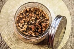 PREUKUSNO I LJEKOVITO – Voće u medu – najbolja poslastica i lijek