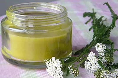 Melem za ispucale pete - Jednostavan recept za izuzetne rezultate