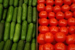 Šta nutricionisti kažu o kombinaciji paradajza i krastavaca u salati