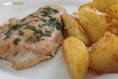 Losos ili piletina: Šta je zdravije za srce i mišiće?