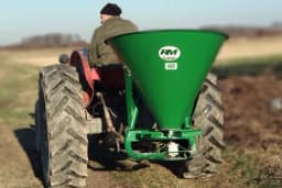 Konkurs za poljoprivrednike: Spremili milione za nove traktore i priključke