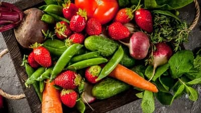 Kako se zaštititi od pesticida u voću i povrću?