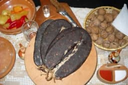 Održan sajam peglane kobasice u Pirotu