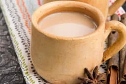 NAPRAVITE ČUVENI INDIJSKI ČAJ - Jača imunitet, čisti pluća i izbacuje sluz iz organizma