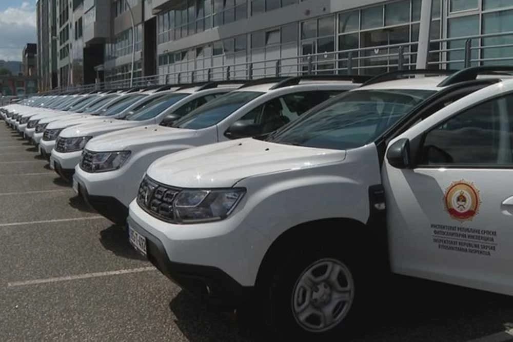Inspektoratu i Ministarstvu poljoprivrede uručeni ključevi terenaca - Vrijednost vozila veća od 200.000 evra
