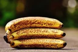 Nemojte ih izbjegavati - Evo zašto su BANANE SA CRNIM TAČKICAMA tako dobre za organizam