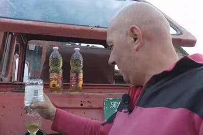 Kad on ore, selom se širi miris palačinaka i krofni
