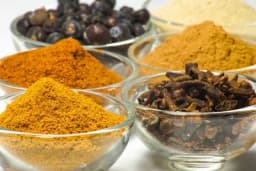 Četiri načina da iskoristite stare začine