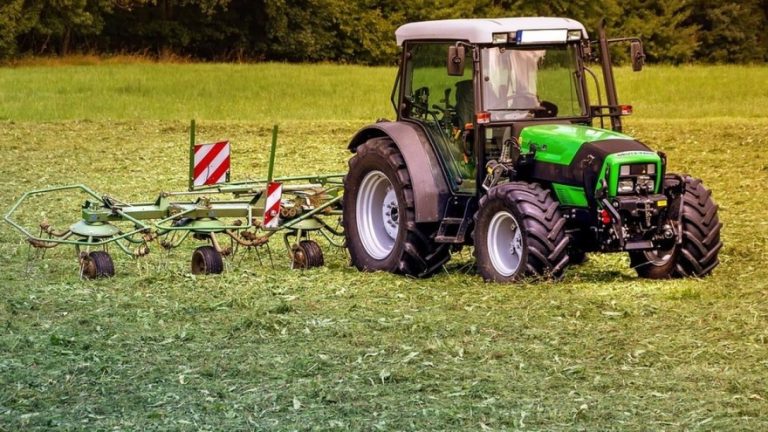Proljećna sjetva u toku – lijepo vrijeme pomaže poljoprivrednicima