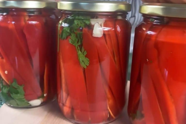 Recept za kisele paprike u tegli bez konzervansa – Zimnica kojoj nećete odoliti