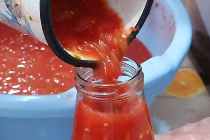 paradajz u flaši